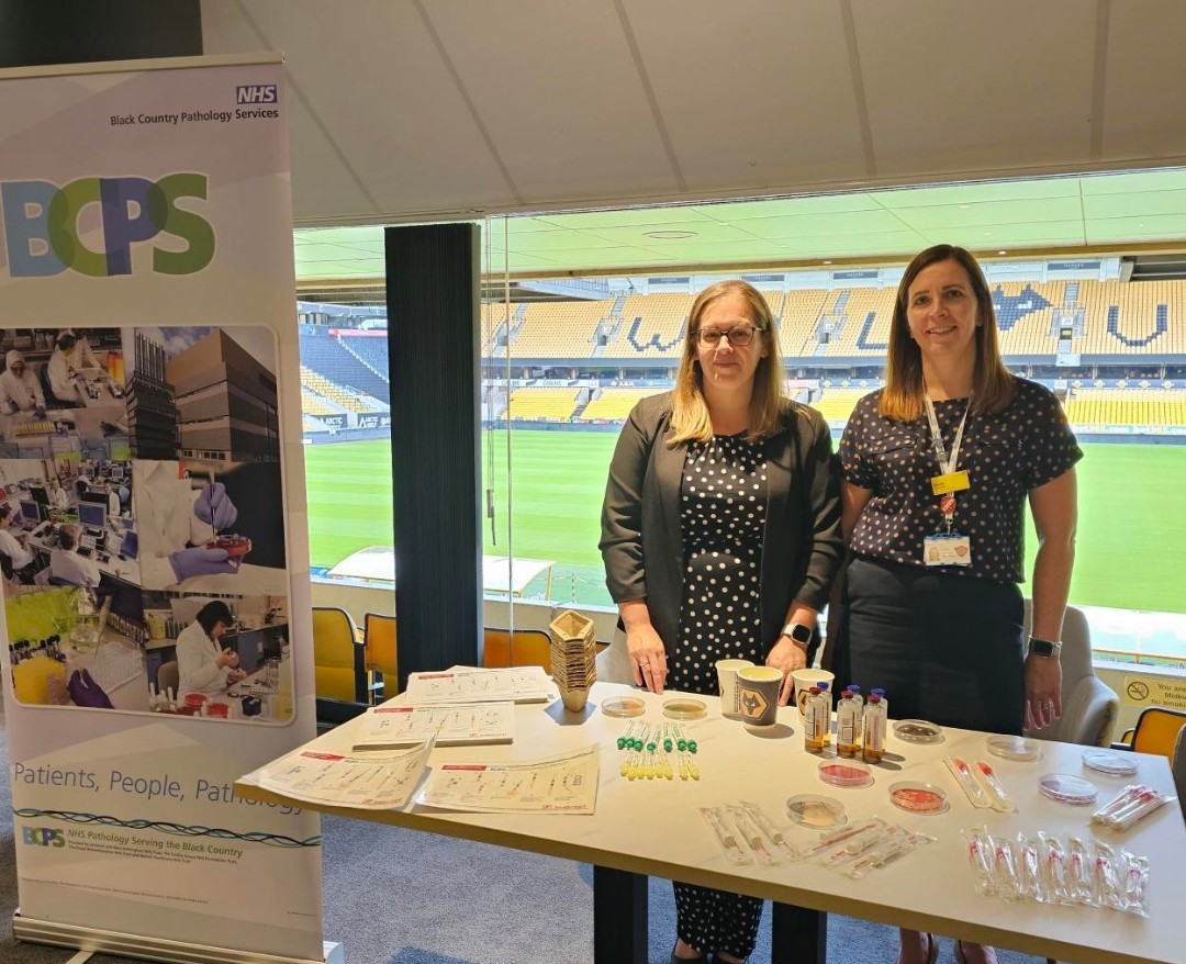 BCPathology's tweet image. BCPS representing at the School of Nursing Focus Event. Hot topic for today urine tubes!Great work by Sue & Katherine. #teamwork #sharedlearning
@RWT_NHS @DudleyGroupNHS @WalsallHcareNHS @SWBHnhs