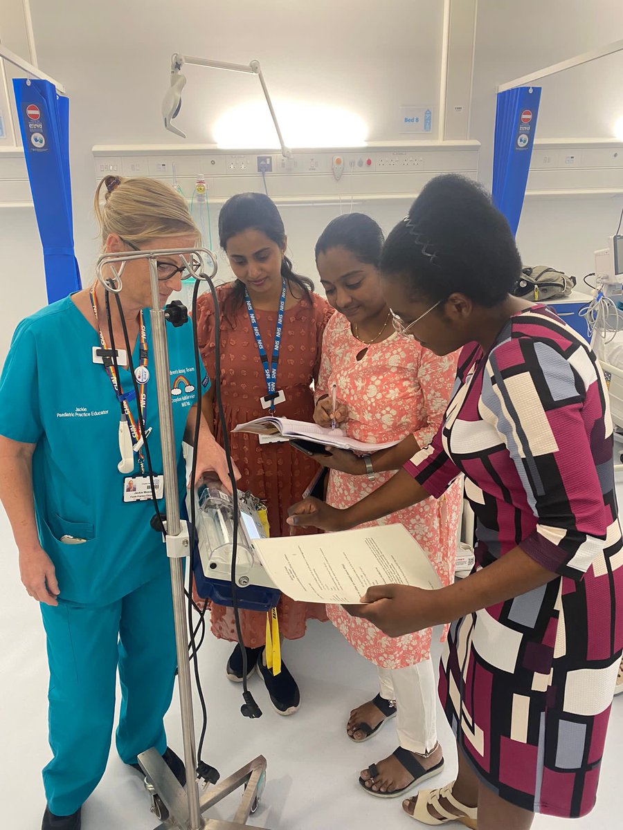 gpadmore1's tweet photo. Bite size training helps to quickly keep our staff updated with practical skills, keeping our patients safe, as we get more staff or they rotate across services 😄👍🏽@croydonhealth @CroydonQI @CHAHAsthma @CHAHCommunity @TulipPaediatric  #pca #defib #optiflow https://t.co/4zx6OD3NSi