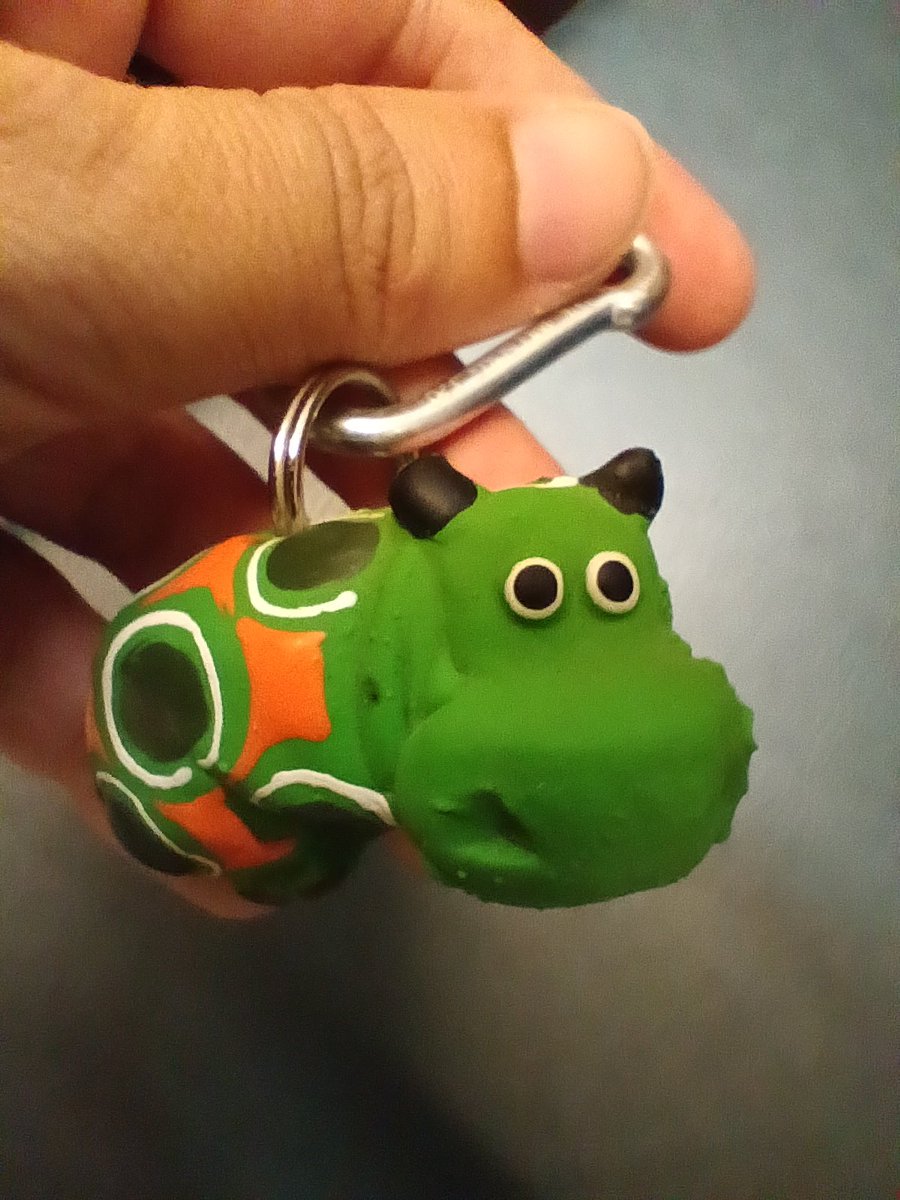 ArchaeoNora's tweet photo. Und dann dieses Hippo-starke und unfassbar niedliche #Nilpferd zum Geburtstag von @roxane_bicker bekommen 💝 liebs ! 

#hippopotamus #magic #MummiesAndMagic #Geburtstagsgeschenk #surprise #birthday https://t.co/JHq40bOykc