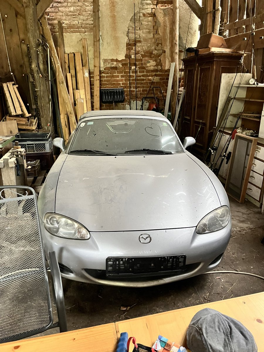 Time to #reactivate #mx5 #nb #mazda #miata after 8 month of deep sleep. Battery dead, dust everywhere