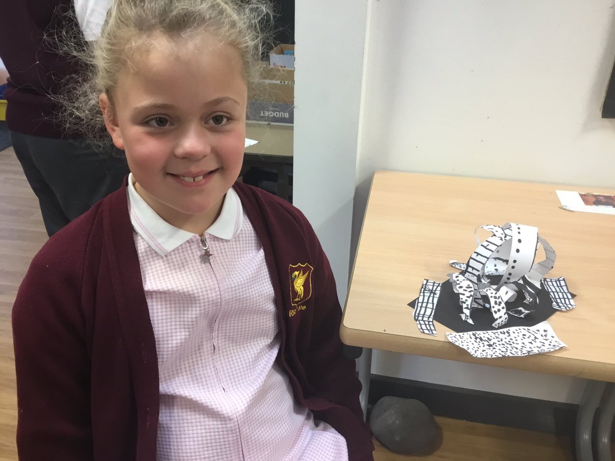 ricelaneoak's tweet photo. Our paper sculptures are fabulous. https://t.co/oyU9bwALho