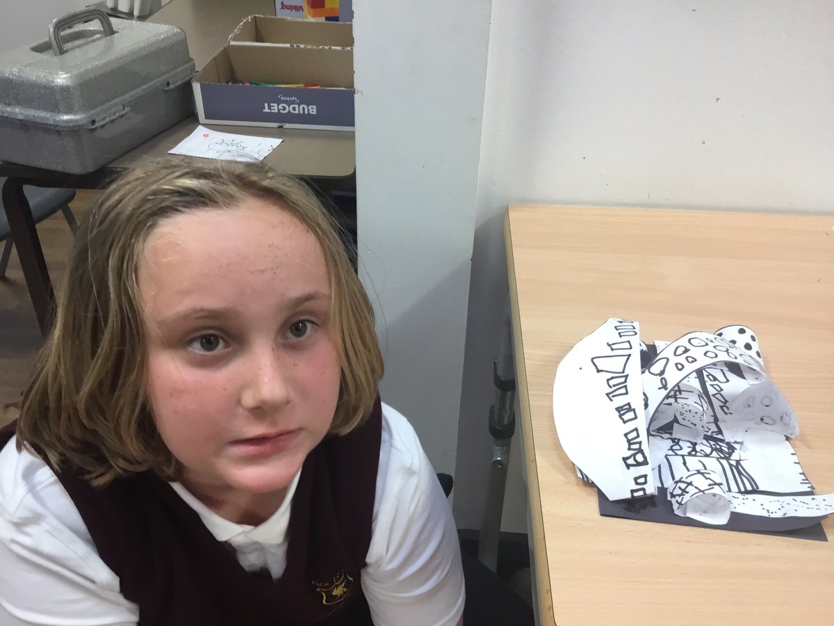 ricelaneoak's tweet photo. Our paper sculptures are fabulous. https://t.co/oyU9bwALho