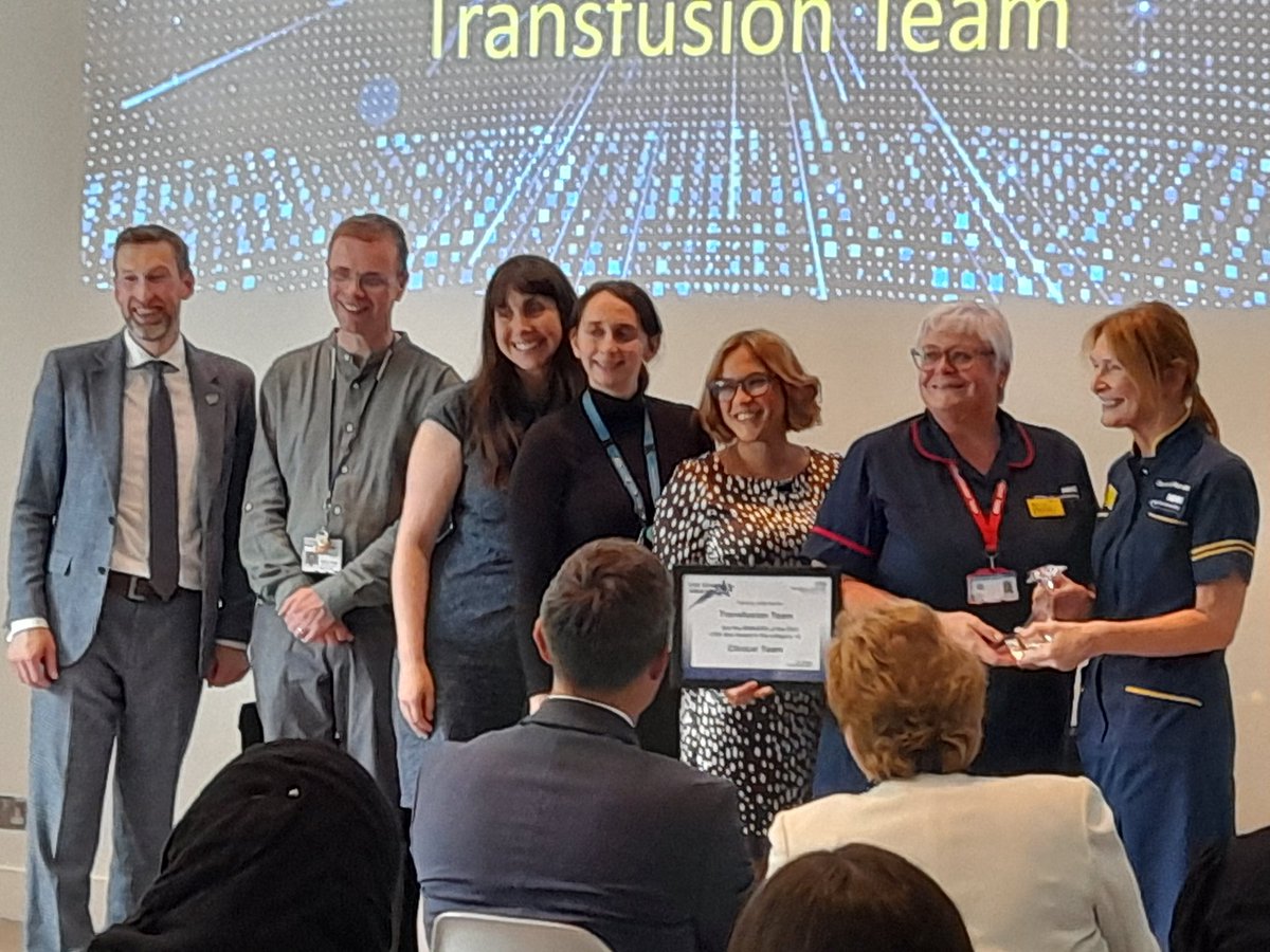 labs2me's tweet image. Live from the CSS Star Awards and great to see the Clinical Team award goes to the Blood Tranfusion team. So deserved after the huge contribution to the safety of our blood transfusion service whilst the trust implemented a new EPR and sLIMS.