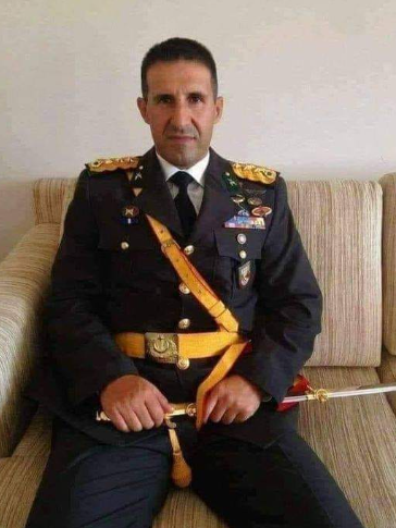 Kuzey Irak'ta ABD askerlerince Türk askerlerinin başlarına çuval geçirildiği utanç verici günden sadece 8 gün sonra,
12 Temmuz 2003 Saat 22.30'da Kosova Prizren'de, Kosova Barış Gücünde görevli Türk Yüzbaşı çarşıda dolaşırken,
İnzibat olarak görevli Alman askerleri tanıdıkları