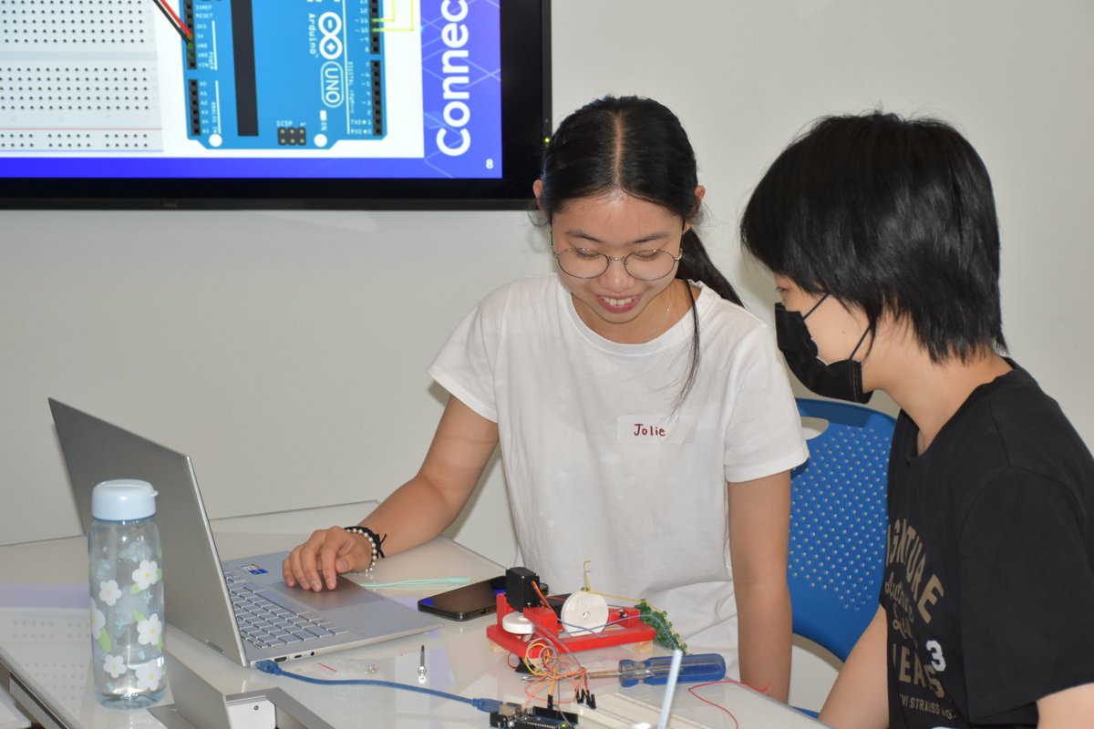 GirlSySTEM (@_girlsystem) on Twitter photo Photos from our Social Robot Workshop in collaboration with <a href="/ontariotech_u/">Ontario Tech University</a> - thank you to the Hung Lab, <a href="/isabel_pedersen/">Isabel Pedersen</a> , & Prof Kanev for creating an encouraging space for young girls to learn, experiment, and explore the world of robotics! 🤖👩💻 Photos from our Social Robot Workshop in collaboration with <a href="/ontariotech_u/">Ontario Tech University</a> - thank you to the Hung Lab, <a href="/isabel_pedersen/">Isabel Pedersen</a> , & Prof Kanev for creating an encouraging space for young girls to learn, experiment, and explore the world of robotics! 🤖👩💻