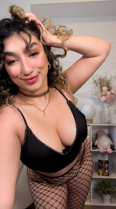 good morning good-looking 🌞(now say it back) https://t.co/U1NDES8Nnj