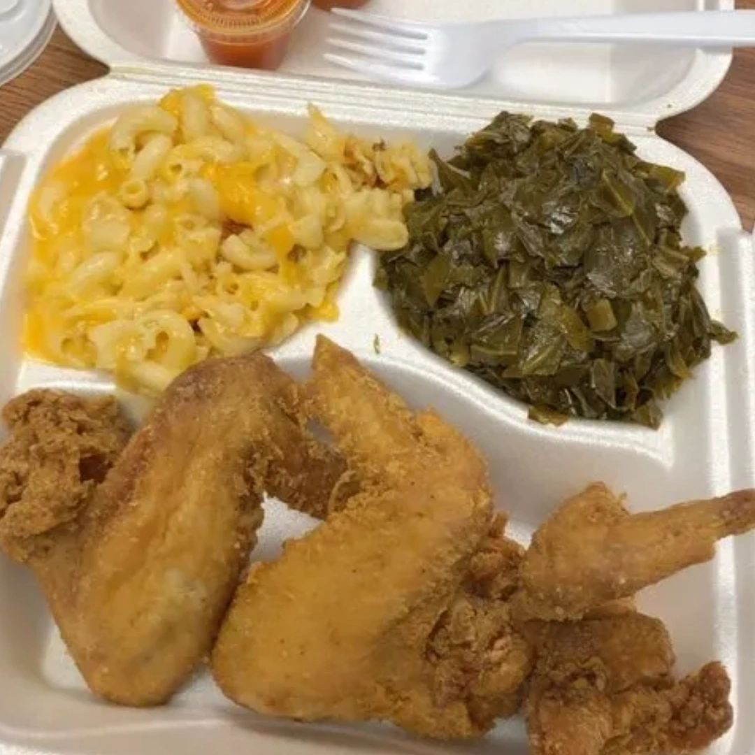 PDSoulFood's tweet photo. Don't miss out on our lunch and dinner specials! Every Tuesday, Wednesday, and Thursday, enjoy a $5 plate with your choice of meat, rice or dressing, and one side dish. 😋 https://t.co/PN0wViKmsR