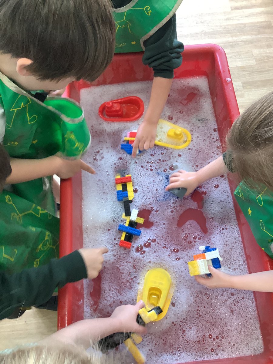 WideyBumblebee's tweet photo. Sink or float? The children have learnt about all of the fun water sports that we can do in the ocean. We are also learning that although they are fun, they can be harmful to our ocean. 🌍 https://t.co/EvASekXXsX
