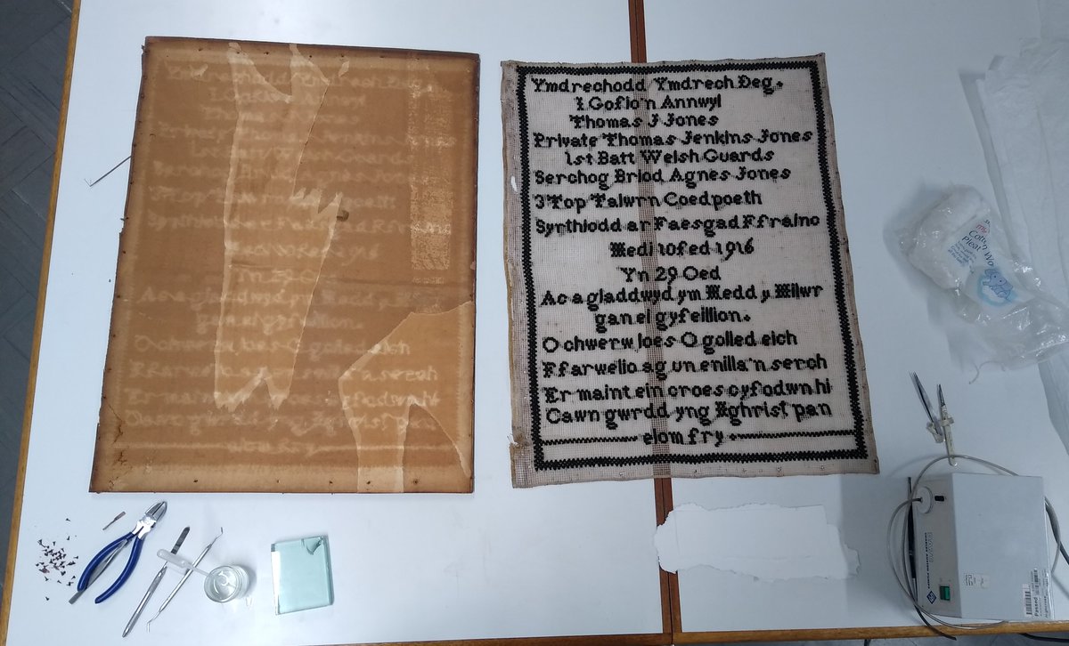 New accession: exposure to light has left a perfect imprint of the embroidery on the card mount board!🌞 Where light has penetrated through the thinner layer of fabric, the cellulose of the card has degraded and discoloured.  #lightdamage #embroidery #sampler #textileconservation