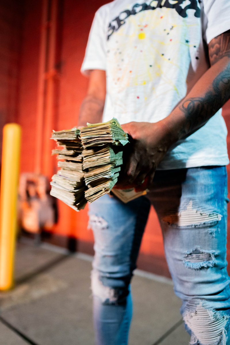 K2 Official tweet media