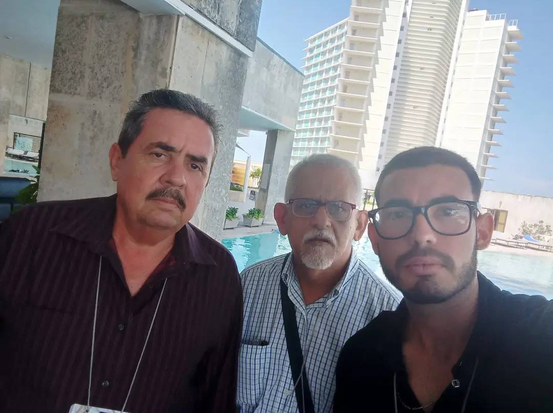 UniversidadMoa's tweet photo. Una amplia representación de estudiantes y  profesores de la #UMoa participan en la XIV Convención sobre Medio Ambiente y Desarrollo, ocasión en la que intercambian experiencias y conocimientos sobre  la temática. https://t.co/MqjJwDD8C9
