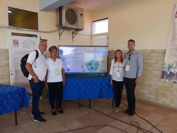 UniversidadMoa's tweet photo. Una amplia representación de estudiantes y  profesores de la #UMoa participan en la XIV Convención sobre Medio Ambiente y Desarrollo, ocasión en la que intercambian experiencias y conocimientos sobre  la temática. https://t.co/MqjJwDD8C9