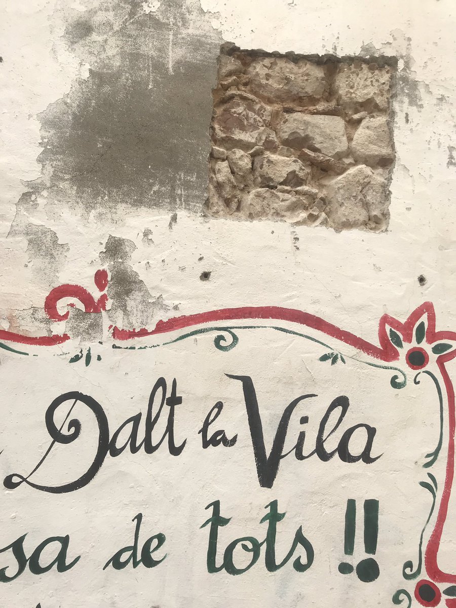 m_3a_m's tweet photo. Seguirà l’enderroc al carrer de la Costa a @DaltlaVilaSOS de #Badalona
Dels insignificants murs de pedra d’època no romana. I cases.
Del lema etern:
#SalvemDaltLaVila
ÉS COSA DE TOTS‼️
Signat per la #Comissio i @avvdaltlavila l’any 17
@AjBadalona @patrimonigencat
@MuseuBdn https://t.co/B6RUupzCdH