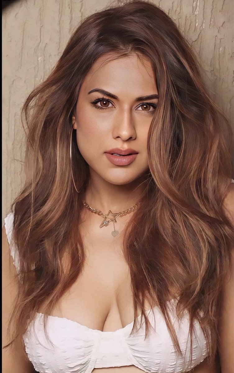 #NiaSharma