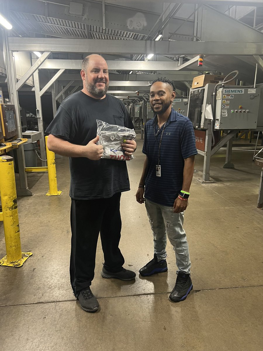 Recognizing <a href="/UPSers/">UPSers</a> Adam Diermann for always being an amazing employee by helping around the belt either sweeping irregs, tending when needed and loading! Thank you for everything you do for <a href="/UPS/">UPS</a> <a href="/bigtymer504/">E.J.⚜</a> #DeliverWhatMatters