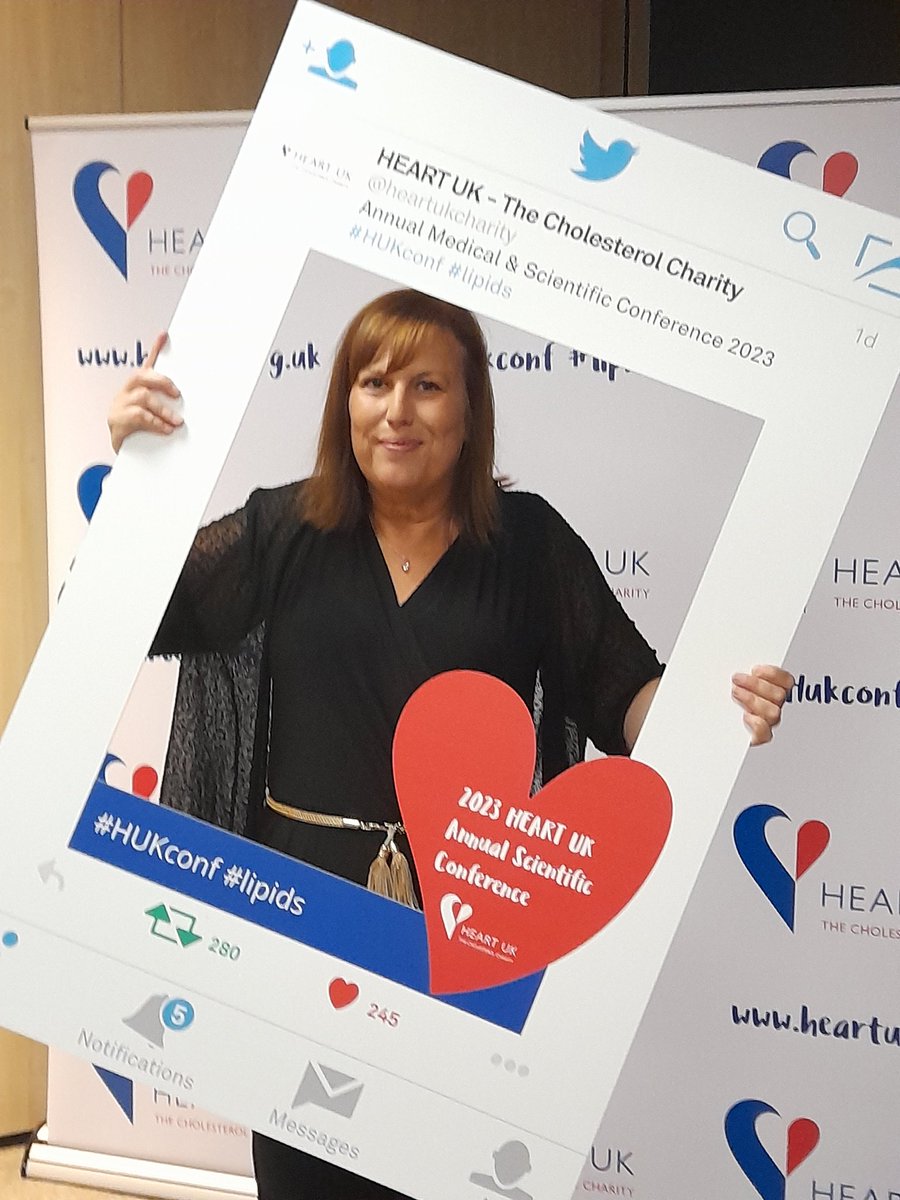 Angela Cazeaux💙 tweet media