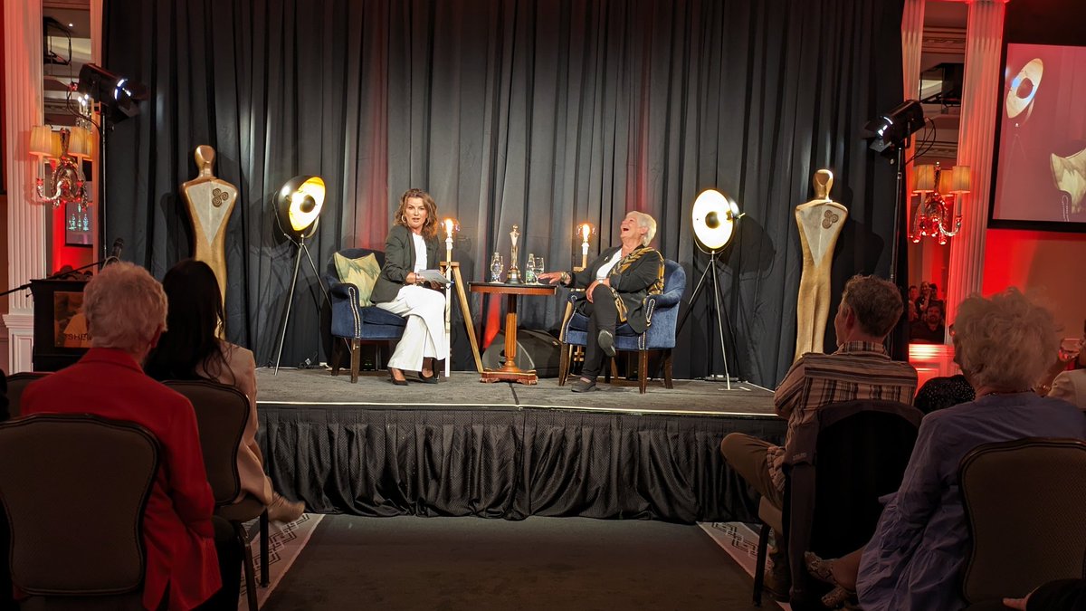 cathmartingreen's tweet photo. Honoured to present the #IFTA Lifetime Achievement Award to Dame Judi Dench tonight

Her roles in #Belfast &amp; #Philomena among many others on stage and screen have captivated audiences 

Wonderful to hear her speak about her Irish heritage &amp; how it informed her inspiring career https://t.co/eVjpzs0bZ8