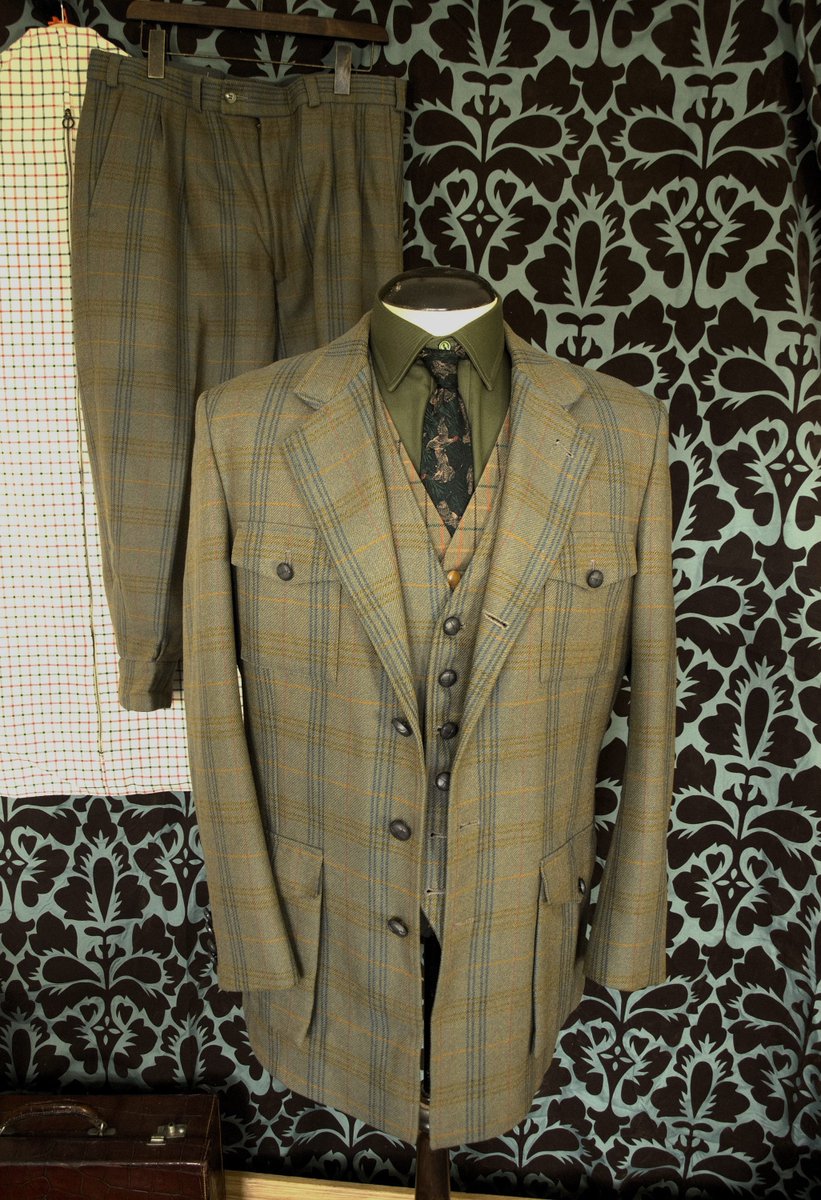 newfanglednatty's tweet photo. Excited to share the latest addition to my #etsy shop: Superb Mens John G Hardy made in England Bespoke 3 piece Tweed Country Suit with Waistcoat and Breeks size 42 / 44 inch large 36 waist https://t.co/Pl2fRv5mLv #newfanglednatty https://t.co/Boq4N6Yc40