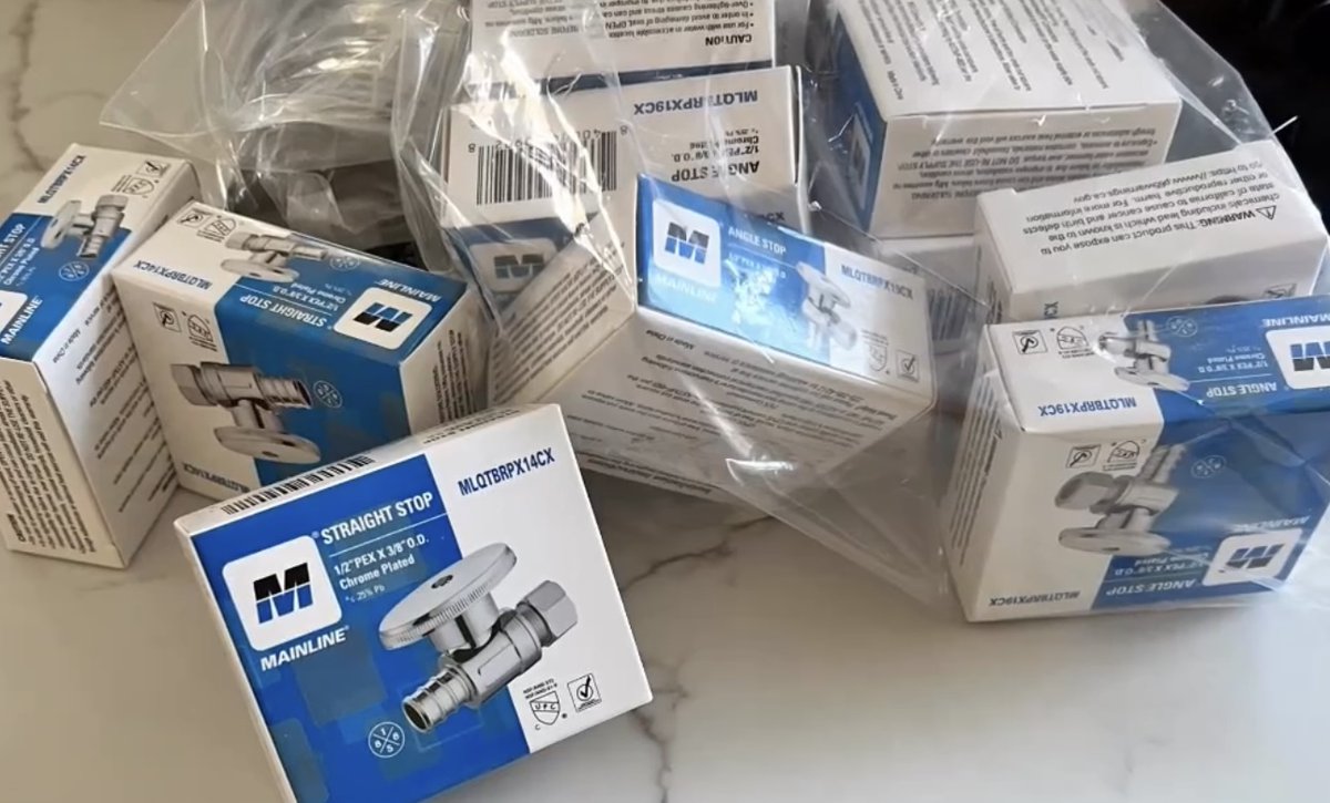 MainlineCollect's tweet image. Say goodbye to complications and embrace the superior performance of Mainline Straight Stops! 💦💪 Flawlessly installed by our friend Ron Murray, thank you for choosing Mainline💙
 #install #mainline #preferredbythepros