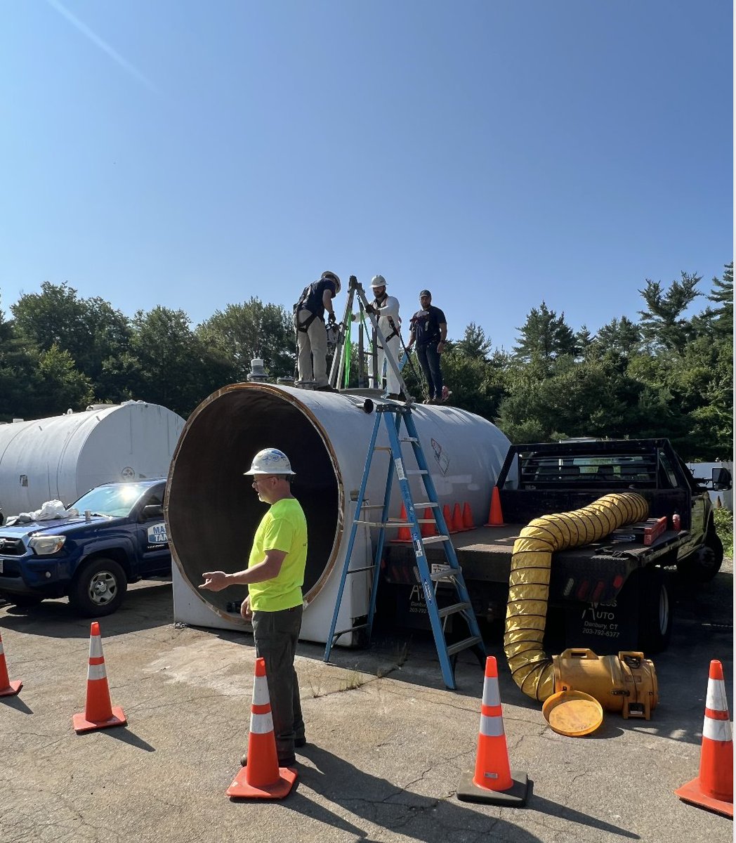 tank_mass's tweet photo. Mass Tank participating in a company wide training on Confined Space Entry best practices and safety protocol. Proper training of confined space entry procedures is critical to ensure our team is safe every time they enter a tank! https://t.co/70to50HPkv