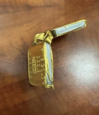 BitcoinMagazine's tweet image. This bar of "gold" turned out to be tungsten wrapped in an actual layer of gold.

You can fake gold, but you can't fake #Bitcoin