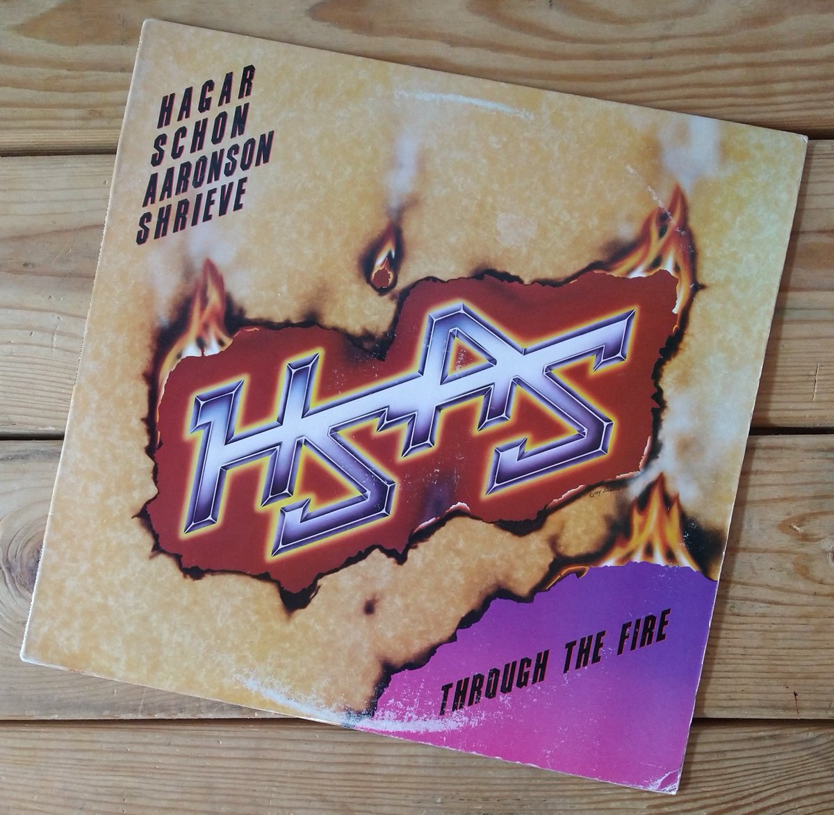 If I remember correctly this was one of the first times I had ever heard the term, 'super group' to describe a band. Afternoon Spin-#HSAS #NealSchon #SammyHagar #KennyAaronson #MichaelSchrieve #vinyl #vinylcommunity #vinylrecords #vinylcollection #vinylcollector