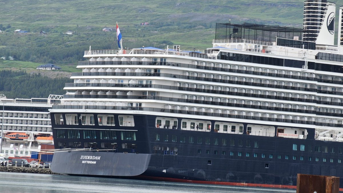 gudjonster's tweet photo. Please #Zuiderdam, Stay @Rotterdam. Best if you don't visit @Akureyri again. https://t.co/ZhQHVFCSPw