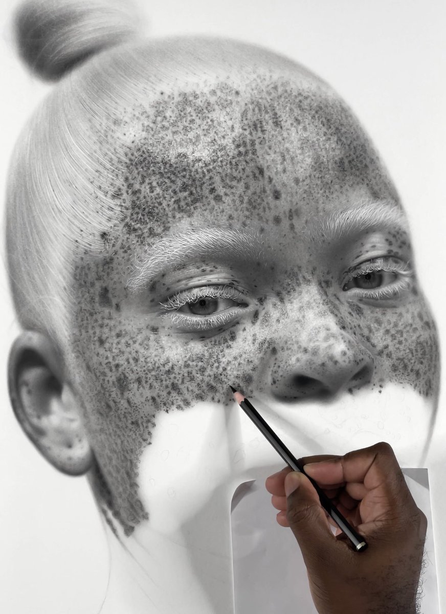 KOkaforart's tweet photo. Nobody is born with freckles. This may be common knowledge to many but I wasn’t aware until starting this drawing. 
They’re beautiful! 

#Freckles #Albinism #PencilDrawing #WorkInProgress https://t.co/UI4fPSiq6u