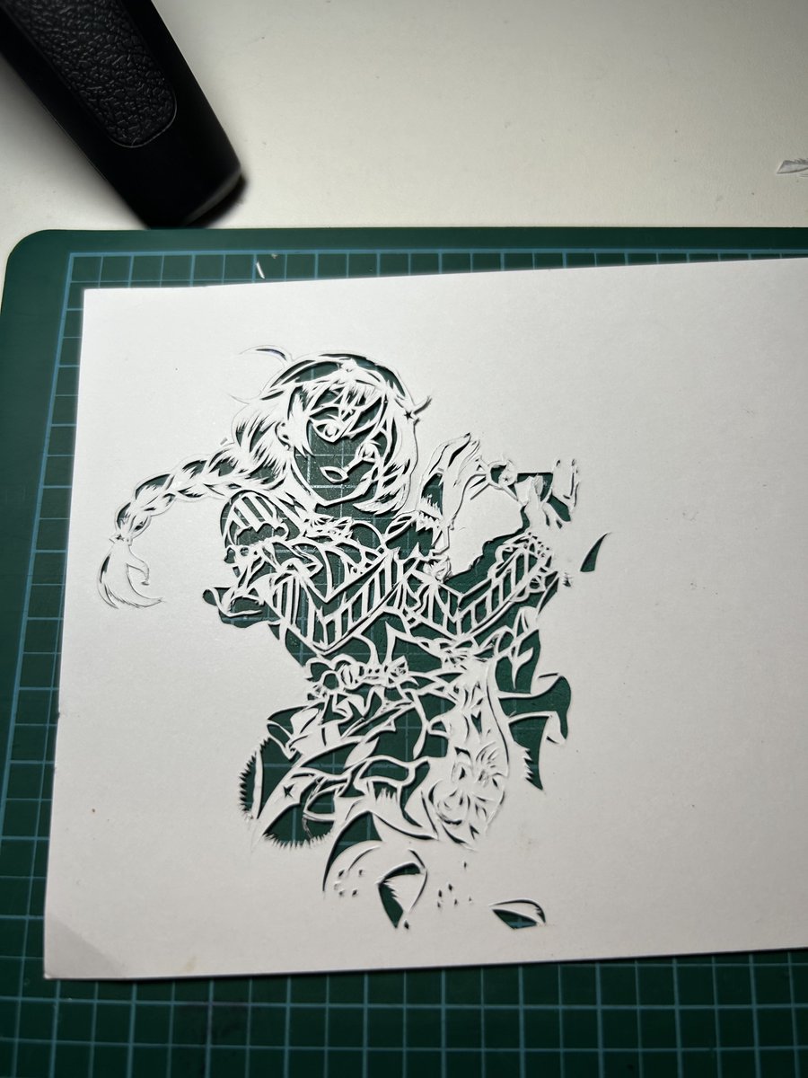 ganji's tweet photo. 切り絵進捗　7/7 #切り絵 https://t.co/OoGwjelBpc