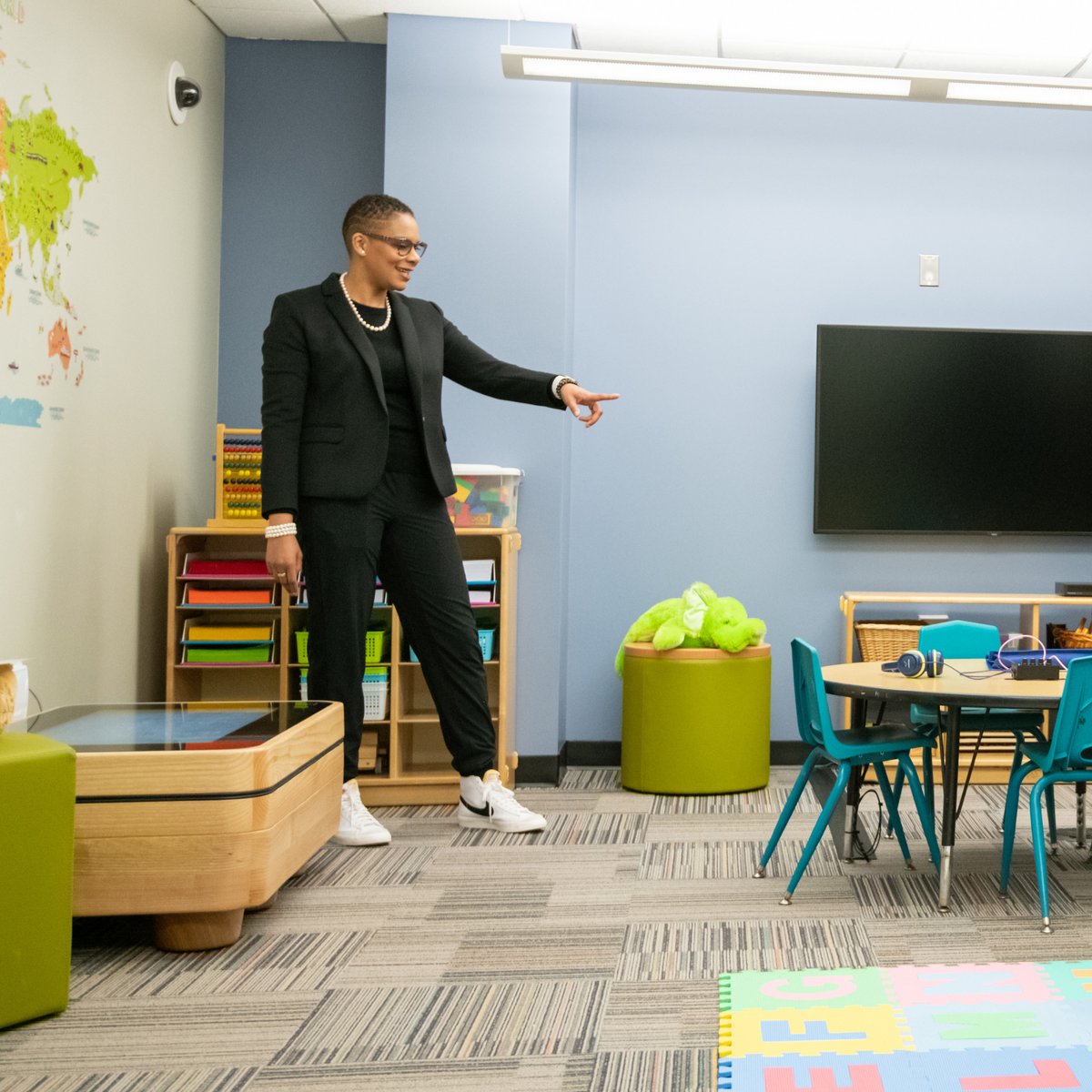 HowardCCWCCE's tweet photo. Howard Community College has been selected to join the @SupportGenHope 2023 #FamilyU
Cohort! We are honored to join a group of 5 trailblazing colleges across the country
committed to supporting #StudentParents and their educational journeys.

Learn more: https://t.co/dlbBcO0Sd0 https://t.co/S0VmyOdveJ