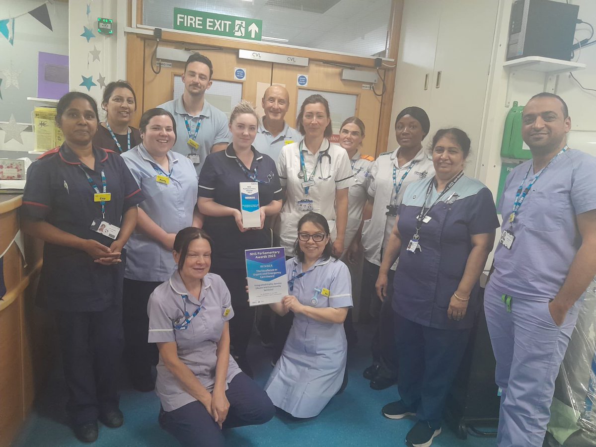 rawbubbles9's tweet image. Frailty teams are celebrating the award win across the wards @nhsswft