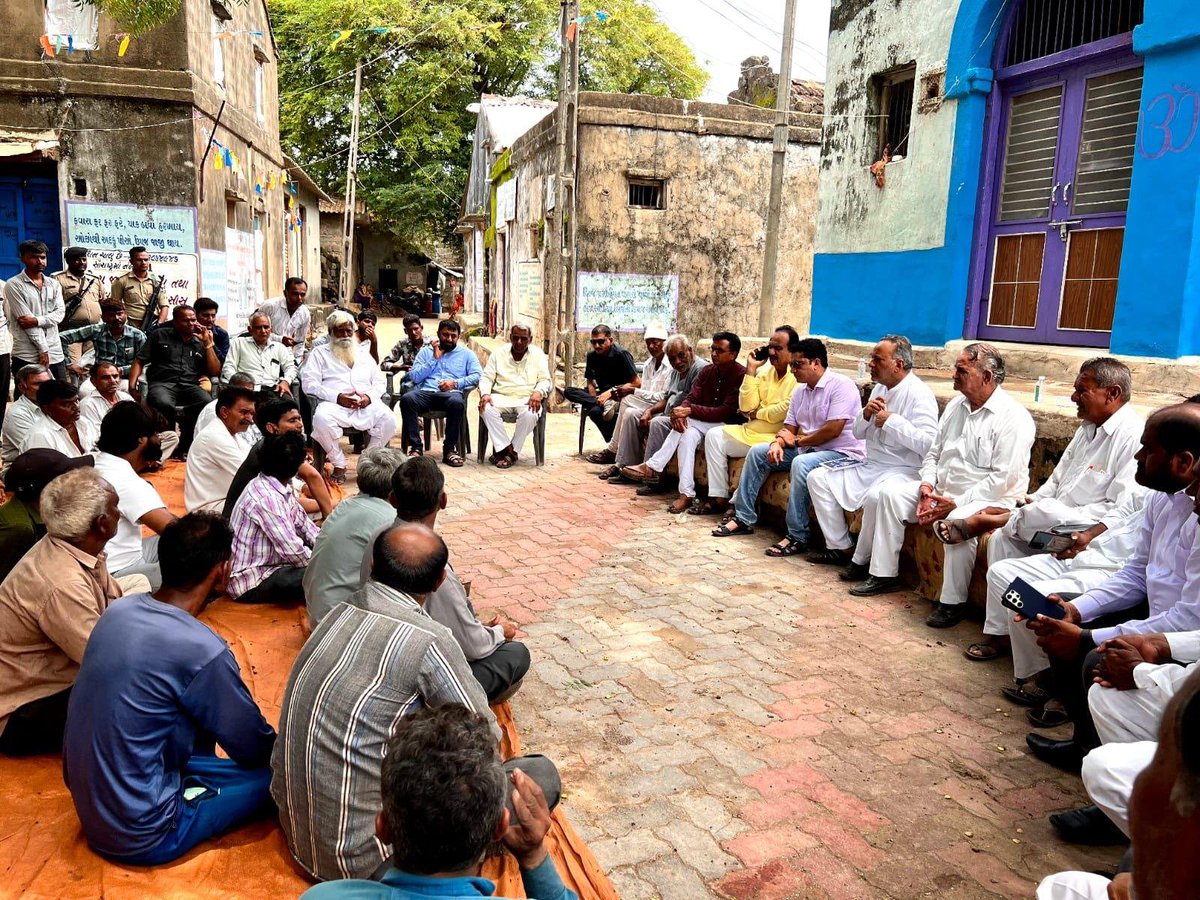 પ્રદેશ કોંગ્રેસ ના પૂર્વ પ્રમુખ ધારાસભ્યશ્રી અર્જુનભાઈ મોઢવાડીયા, ધારાસભ્યશ્રી વિમલભાઈ ચુડાસમા, ધારાસભ્યશ્રી અરવિંદભાઈ લાડાણી, પૂર્વ ધારાસભ્યશ્રી બાબુભાઈ વાજા તેમજ સિનિયર આગેવાન શ્રી હીરાભાઈ જોટવાએ અતિવૃષ્ટિ અને પુર ગ્રસ્ત ઘેડ વિસ્તારની મુલાકાત લીધી. 
નુકસાની અંગે સ્થાનીક લોકો