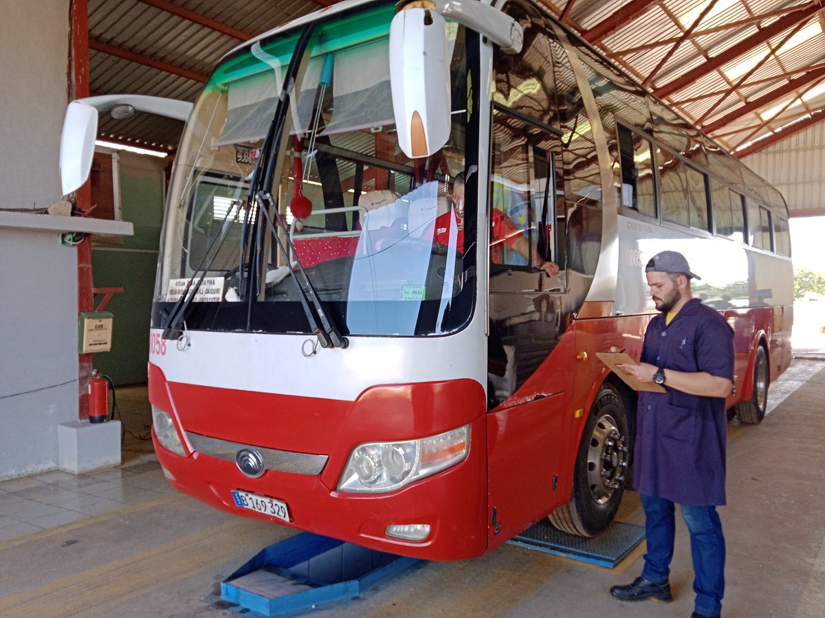 crta_de's tweet photo. Para el plan vacacional es necesario que todos los vehículos estén en buen estado técnico, cuide la vida de nuestra familia. #LatirAvileño, #ERTACAV, #CubaViveYTrabaja. https://t.co/3wE90CMBMA