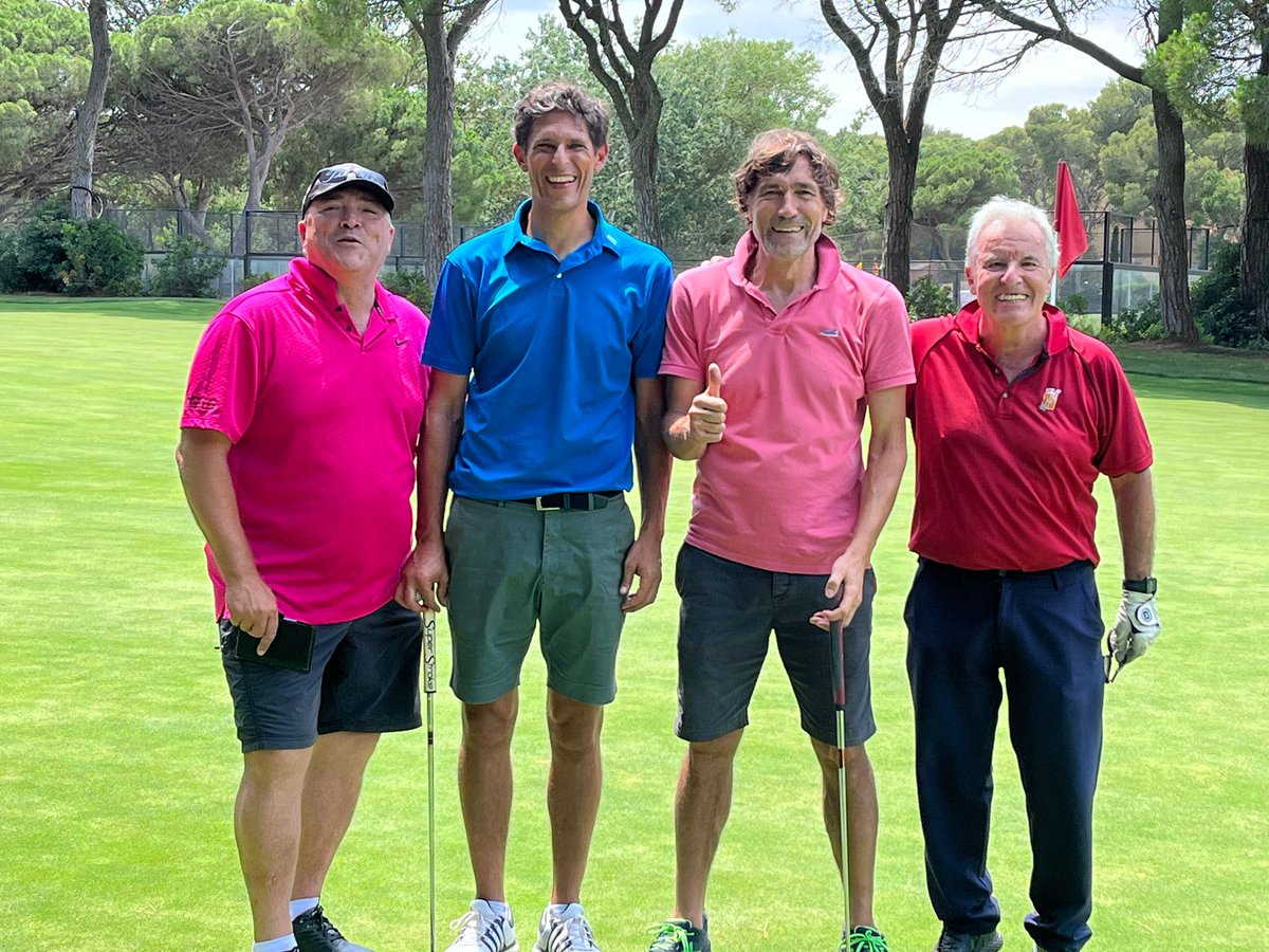Gran jornada de golf amb @PERIODISTESGOLF a la final del 5-3-5, amb el gran #JuanRomeu de la @fcatgolf, el único @juliosalinas19 i #JoanMariaBatlle Moltes gràcies @Golf_De_Pals per un gran dia de joc i dinar! #periodistesgolf @golfdepals #torneig #golfing #periodistes