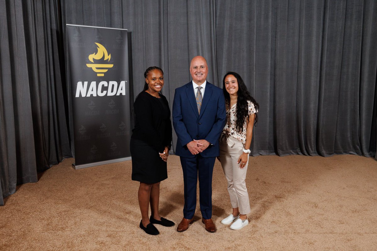 𝑶𝒖𝒓 Athletic Director of the Year.

Just last month, <a href="/AdelphiAD/">Danny McCabe</a> was honored at the annual <a href="/NACDA/">NACDA</a> Convention in recognition of being named the <a href="/CushWake/">Cushman & Wakefield</a> Division II Athletic Director of the Year! 👏👏👏

Many congrats again, Danny! 🙌

#PawsUp🐾