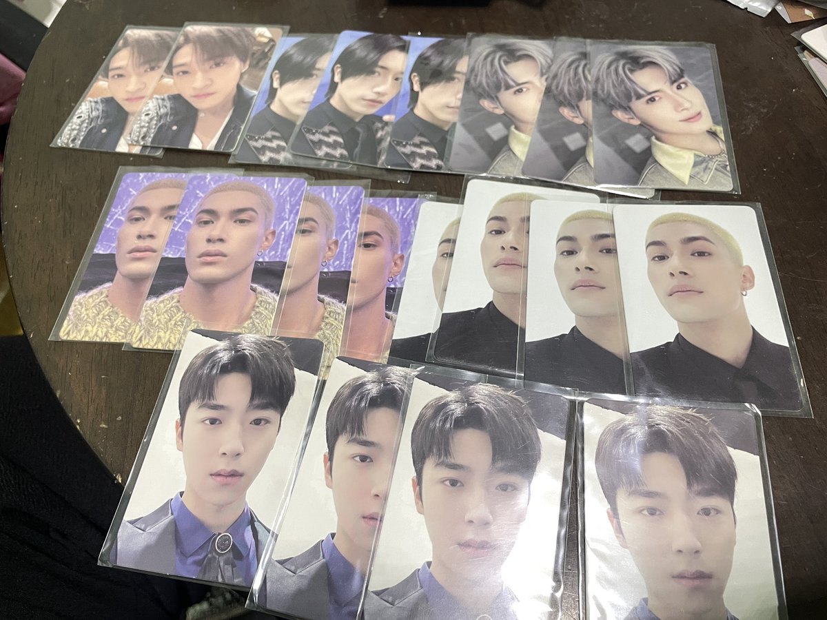 bubblemilkpeach's tweet photo. ‼️การ์ดGrown up พร้อมส่ง 

- หลิวอวี่ 2ใบ 550 รวมส่ง 
- เจียหยวน 100รวมส่ง
- การ์ดนายใบละ140฿รวมส่ง
- ซานตะ , ริกิ, มิกะ, ป๋อหย่วน ใบละ30฿ 

💬สอบถามเพิ่มเติมทักมาได้เลยค่า 

 #ตลาดนัดINTO1 https://t.co/S0RiY7YcqN