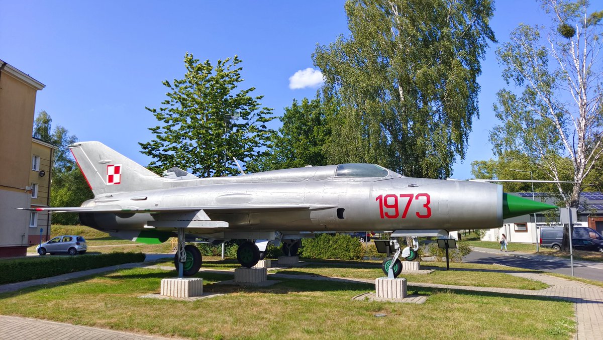MarcinM46's tweet photo. #Lim5
#Mig19
#Mig21
#Mig23
#Redzikowo
#Słupsk https://t.co/Q6bmsbdotU