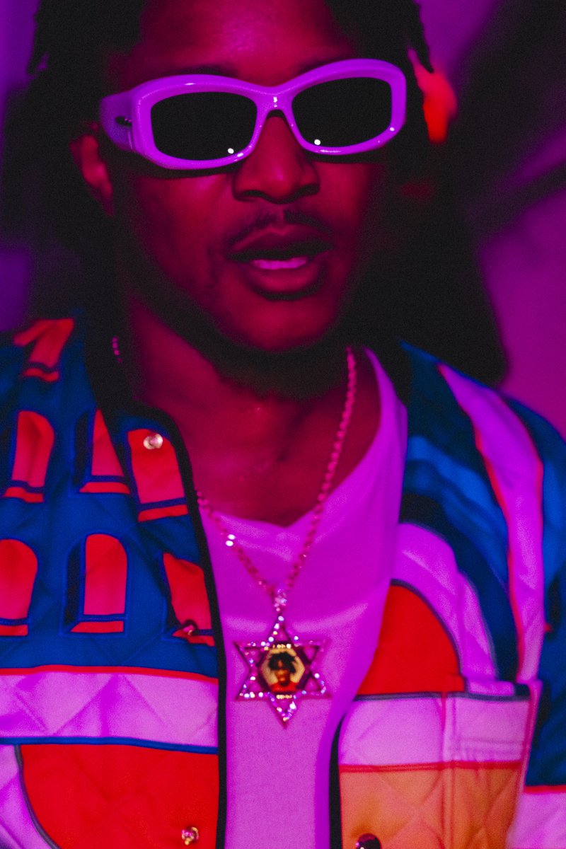 LotteryZoe1's tweet photo. Bitch Ian no rapper Iโm a pop โญ๏ธ who gone pop his shit tote his blick might fuck your bitch minus the bull shit this life shit lit #CancerFest #SLATT #LLLZ ๐ฅ๐ฅ๐๐โก๏ธโก๏ธ https://t.co/ae0Z3sLmOu