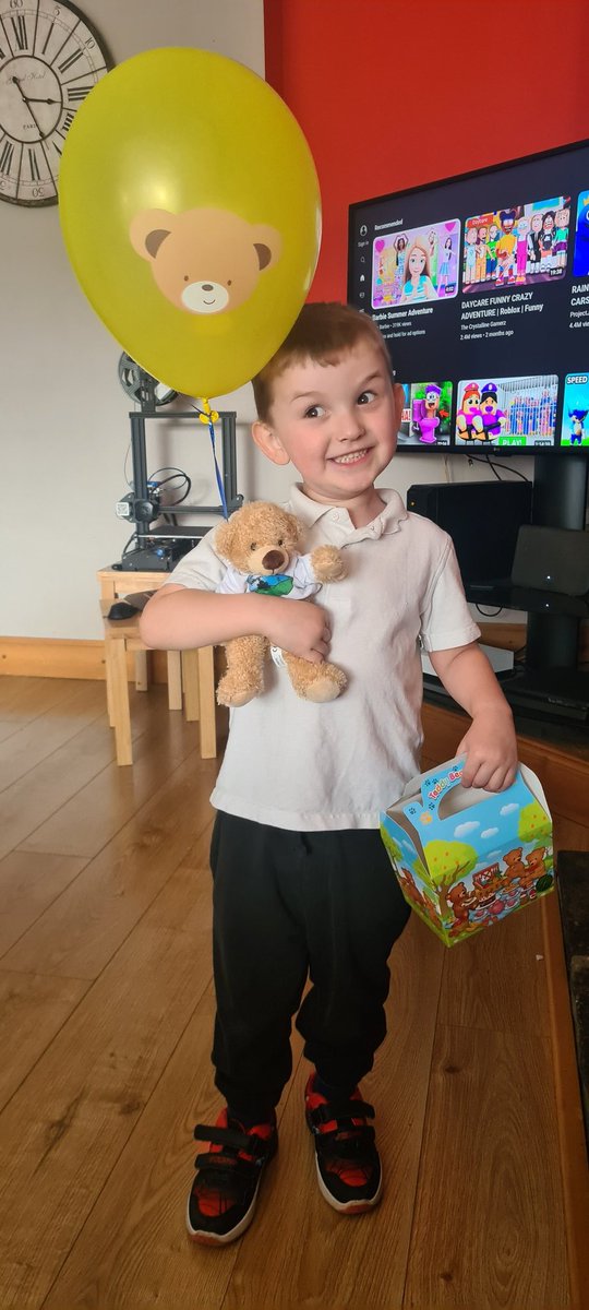 Lmcav83's tweet photo. Thank you @supermrtilley Toby enjoyed his transition day with you today and told me all about his teddy bears picnic and speedy 🐢 #bringonseptember @NantYParcSchool https://t.co/hsr9FE9QHN