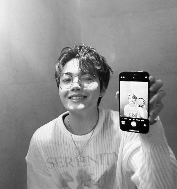 nana🐰 tweet media