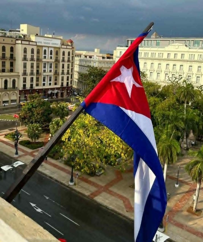 Vamos a seguir esta cuenta de izquierda! 🔴⚫
🔻
<a href="/Mary14665761727/">Perla D'Cuba 🇨🇺</a> 

Por obvias razones!!! 🇨🇺🎯💯
#DeZurdaTeam
#ConTodosLaVictoria