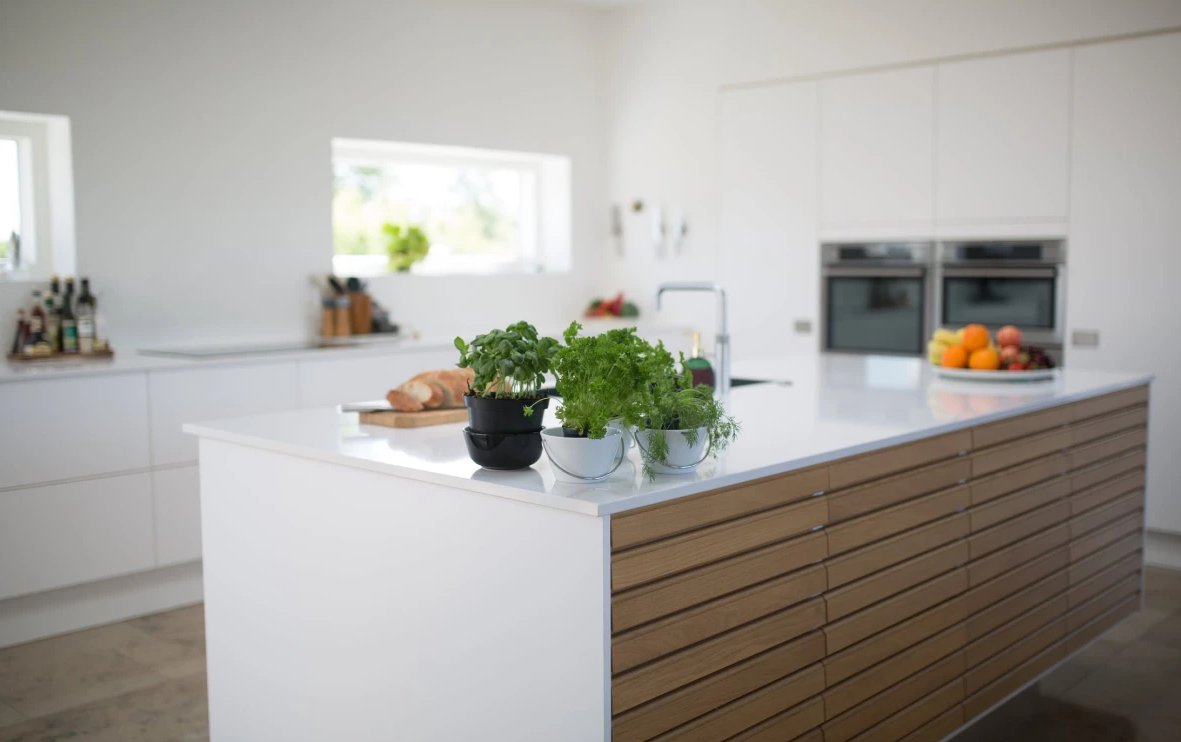 OrcaRemodeling's tweet photo. Your home may look similar to other homes in your neighborhood, but on the inside, it can reflect your sense of style... and your lifestyle needs. Get ready for a jaw-dropping renovation! 🛠️🔨 #HomeRenovationPros #Remodeling  https://t.co/ptUnpoSmAj https://t.co/PZiO8D1Lyk