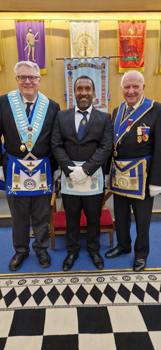 Cliveden7944's tweet photo. A fantastic evening last night raising Bro Dave to the sublime degree of a Master Mason. A superb ceremony skillfully performed by our Master Phil and strongly supported by our most generous guests. Bro Dave was privileged to the Walking Charge expertly executed by WBro Ron Baker https://t.co/LwZLzC7Xic