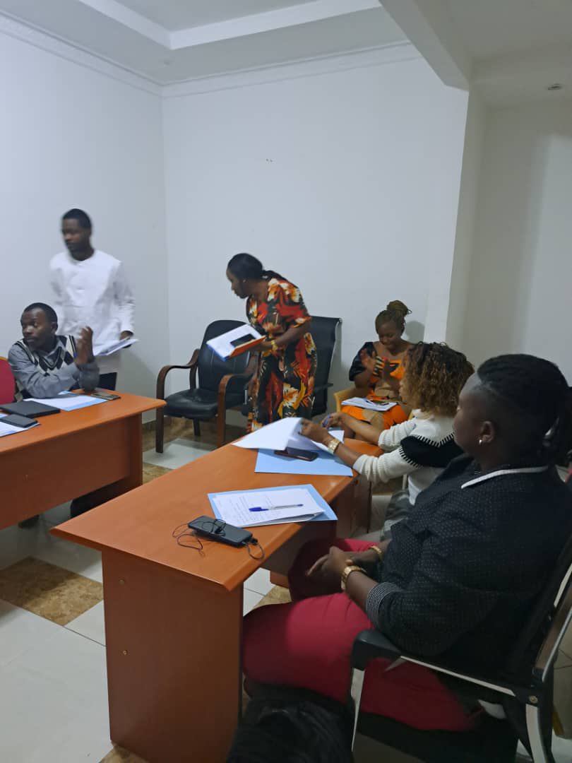 r2congo's tweet image. Focus group sur la justice transitionnelle et 7 ong,ce jour sous la coordination du Ministère des Droits Humains avec le R2Congo comme ong pionnière ayant reçu en sa salle de réunion ladite activité.@Sofepadi,@tunawezacongo,@bcgpcd