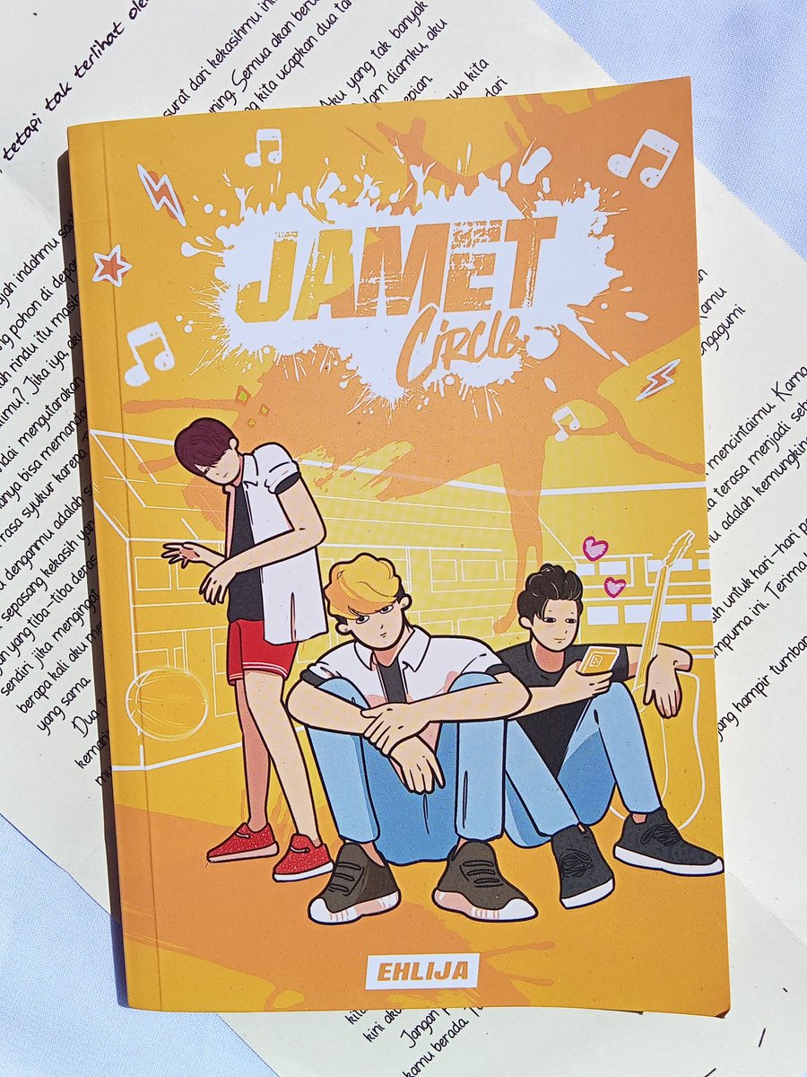 0606SUNFL's tweet photo. [WTS PRELOVED NOVEL]
🖇 simon says challenge (75k) 
🖇 iyan bukan anak tengah (125k) 
🖇 laut pasang 1994 (65k) 
🖇 jamet circle (55k) 

inc packing
co 🍊
dom jogja

t. wts wtb preloved novel simon says challenge iyan bukan anak tengah laut pasang 1994 jamet circle #zonauang https://t.co/qacPkWcW89