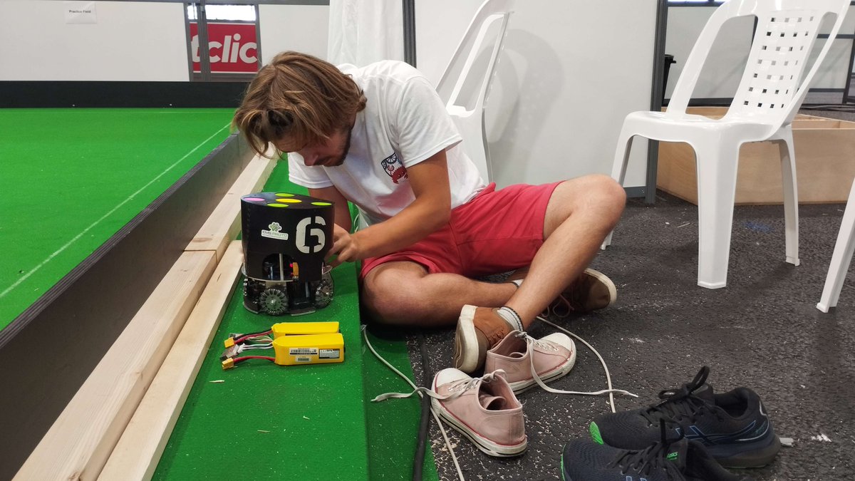 namecteam's tweet photo. La #RoboCup2023 est en ébullition et l'équipe #NAMeC aussi ! L'accès est désormais autorisé au public, certains curieux viennent déjà observer nos tests sur terrain ... Mais devront attendre demain pour notre premier #match officiel ! https://t.co/j1dBWolPiD
