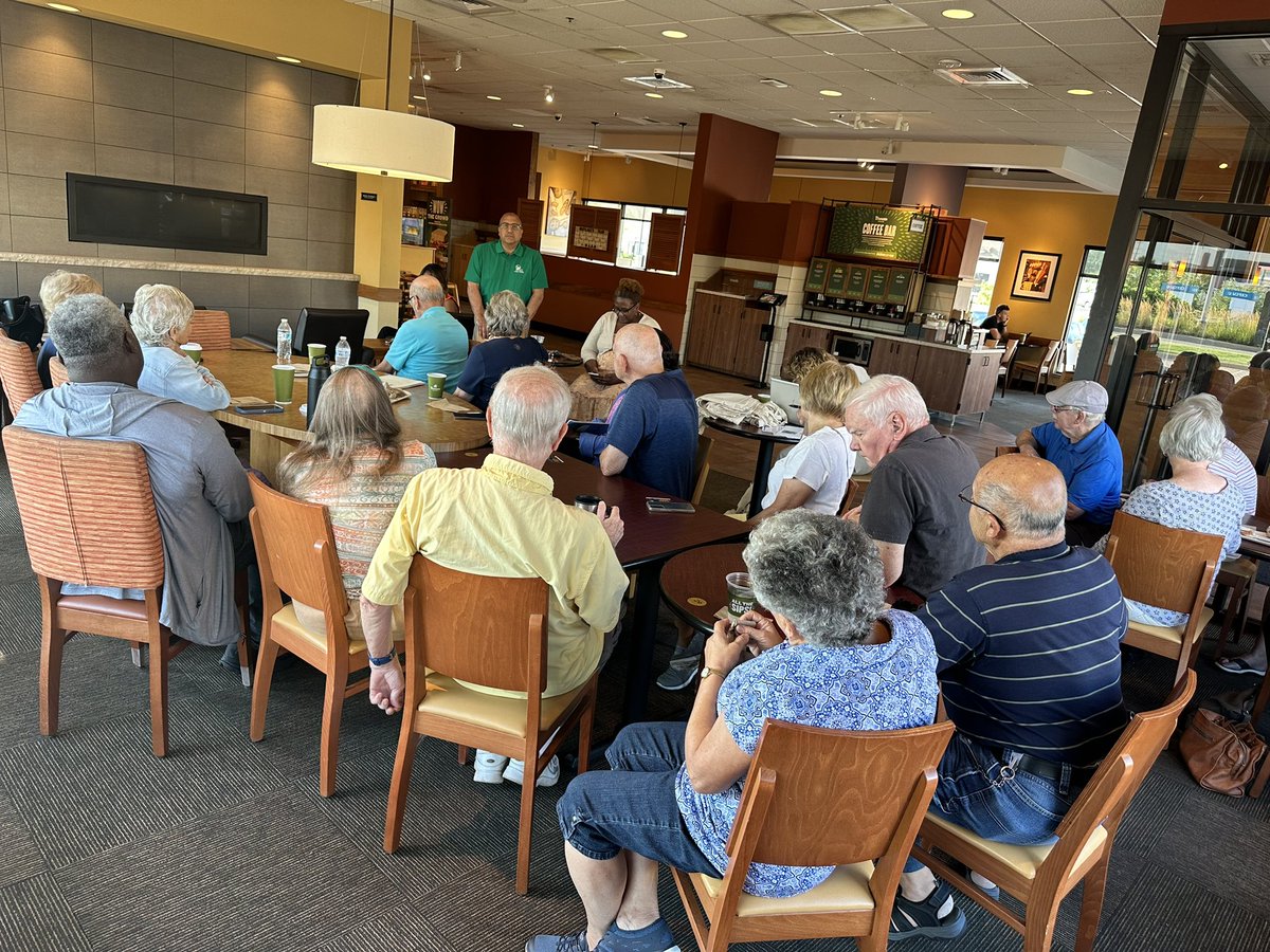 309Allen's tweet photo. July “Coffee with Constituents” 👍🏽☕️

#engagement #peoriaillinois #District4 #Moving4ward #4the309 #CwC https://t.co/7nbLsRJSMk