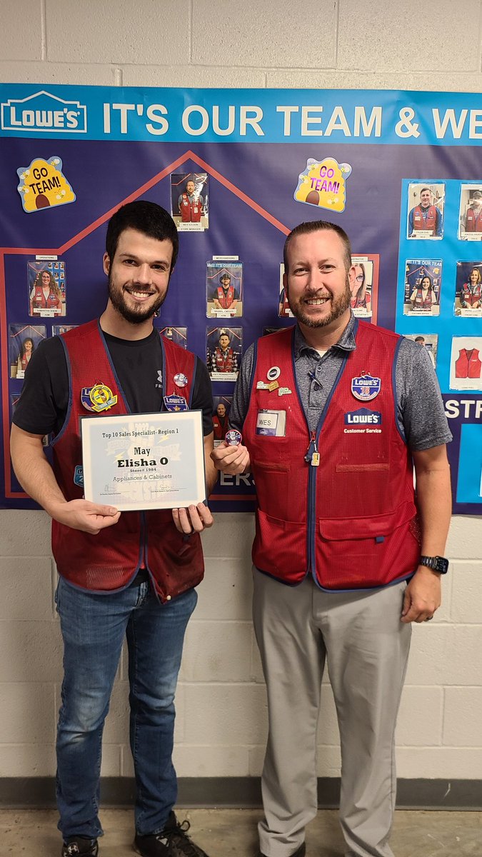 WesWilson1984 (@wwilson1984) on Twitter photo Congratulations to Eli with his 3rd Rockstar award this year! Keep up the great work Eli! <a href="/BlueBoxR1/">@BlueBoxR1</a> <a href="/BenitoKomadina/">Benito.Komadina@Lowes</a> @som2to #r1specialtyrockstar #r1rocks #r1dropthemic Congratulations to Eli with his 3rd Rockstar award this year! Keep up the great work Eli! <a href="/BlueBoxR1/">@BlueBoxR1</a> <a href="/BenitoKomadina/">Benito.Komadina@Lowes</a> @som2to #r1specialtyrockstar #r1rocks #r1dropthemic