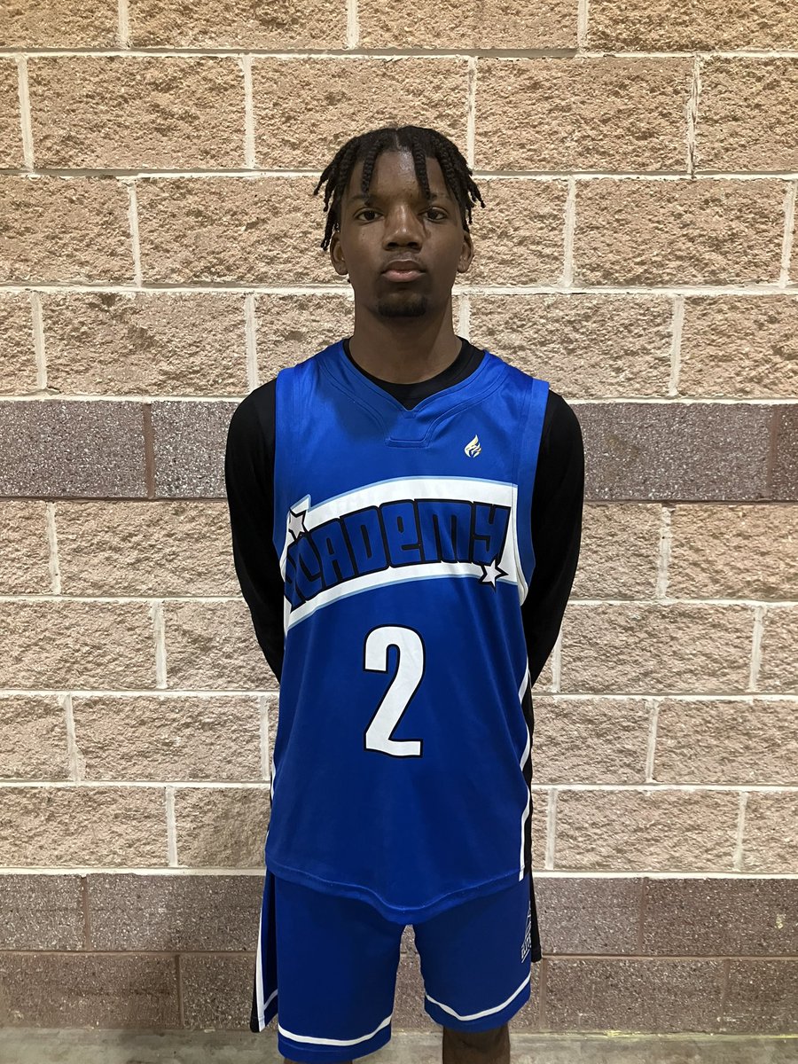 Elite_AcademyPA's tweet photo. 2024 6’0 PG @DobieBryceson lead a balance attack today in our morning game with 20pts 5reb 4asst 3stls. The PG was very efficient and scored on all 3 Levels. Also was a defensive disruptor. https://t.co/2KGMR5n80Y