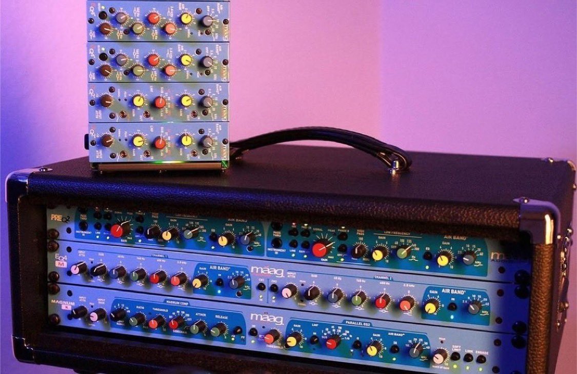 maagaudio's tweet image. Racked up and ready to roll. Where is the #RecordingSession at? Drop your studio’s name in the comments.